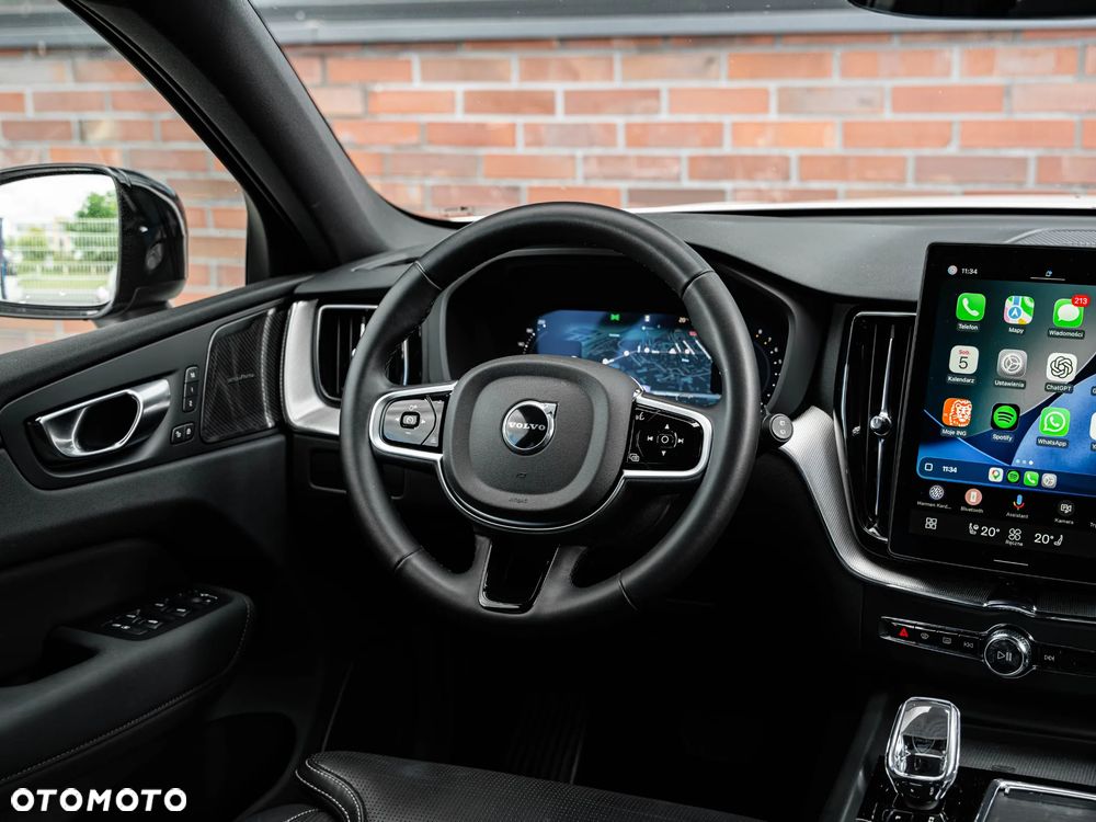 Volvo XC 60 B5 B AWD Plus Dark - 31