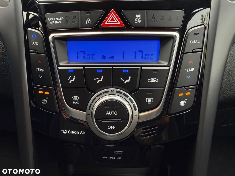Hyundai i30 1.6 GDI Premium - 25