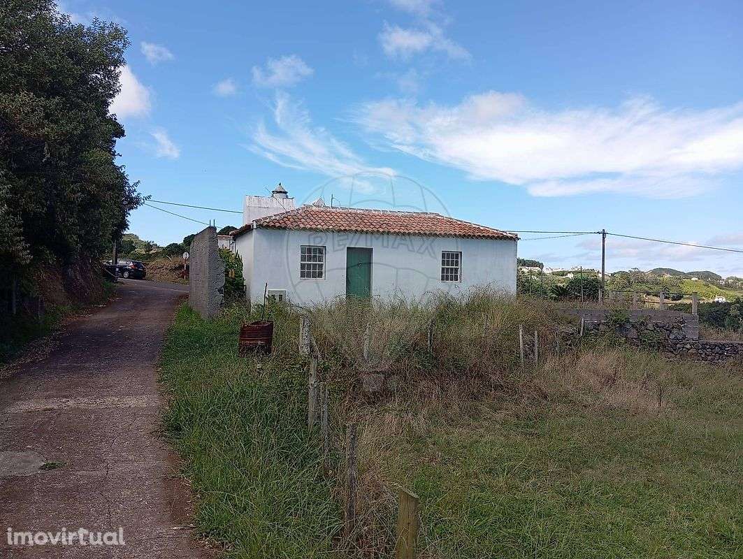 Moradia T2 para venda - Grande imagem: 2/3