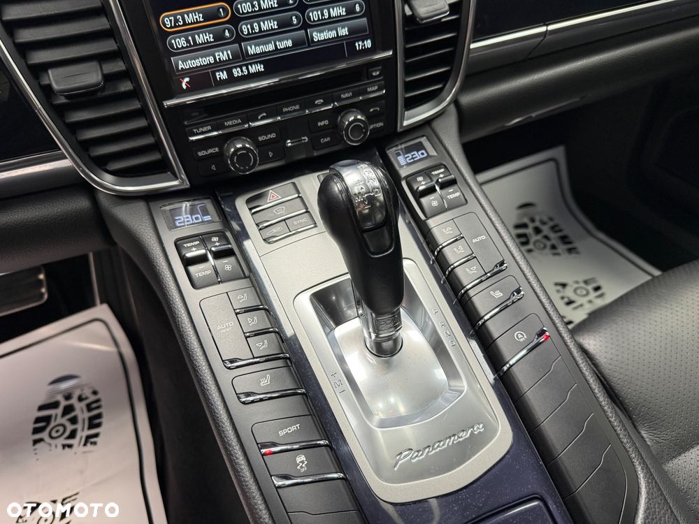Porsche Panamera - 13