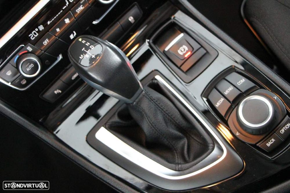 BMW 225xe Active Tourer iPerformance - 10