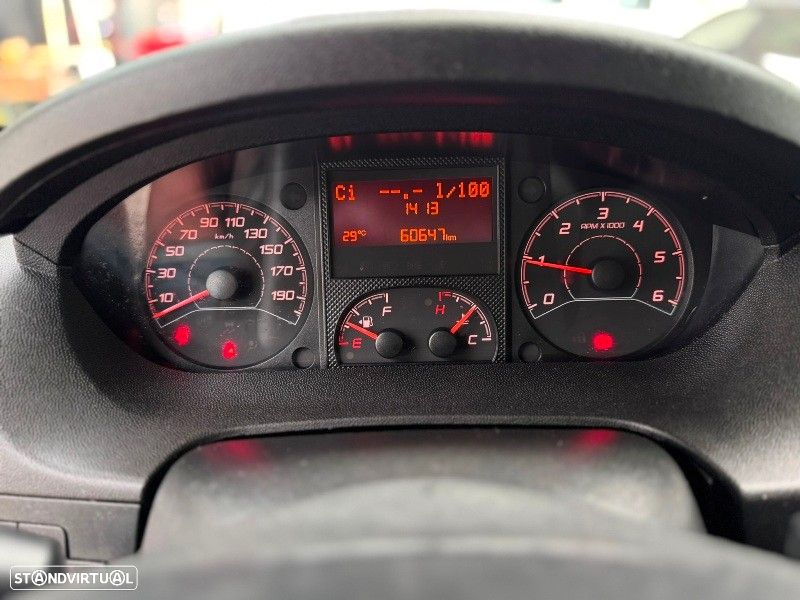 Citroën Jumper 2.2 BlueHDi 35 Heavy L4 CD - 22