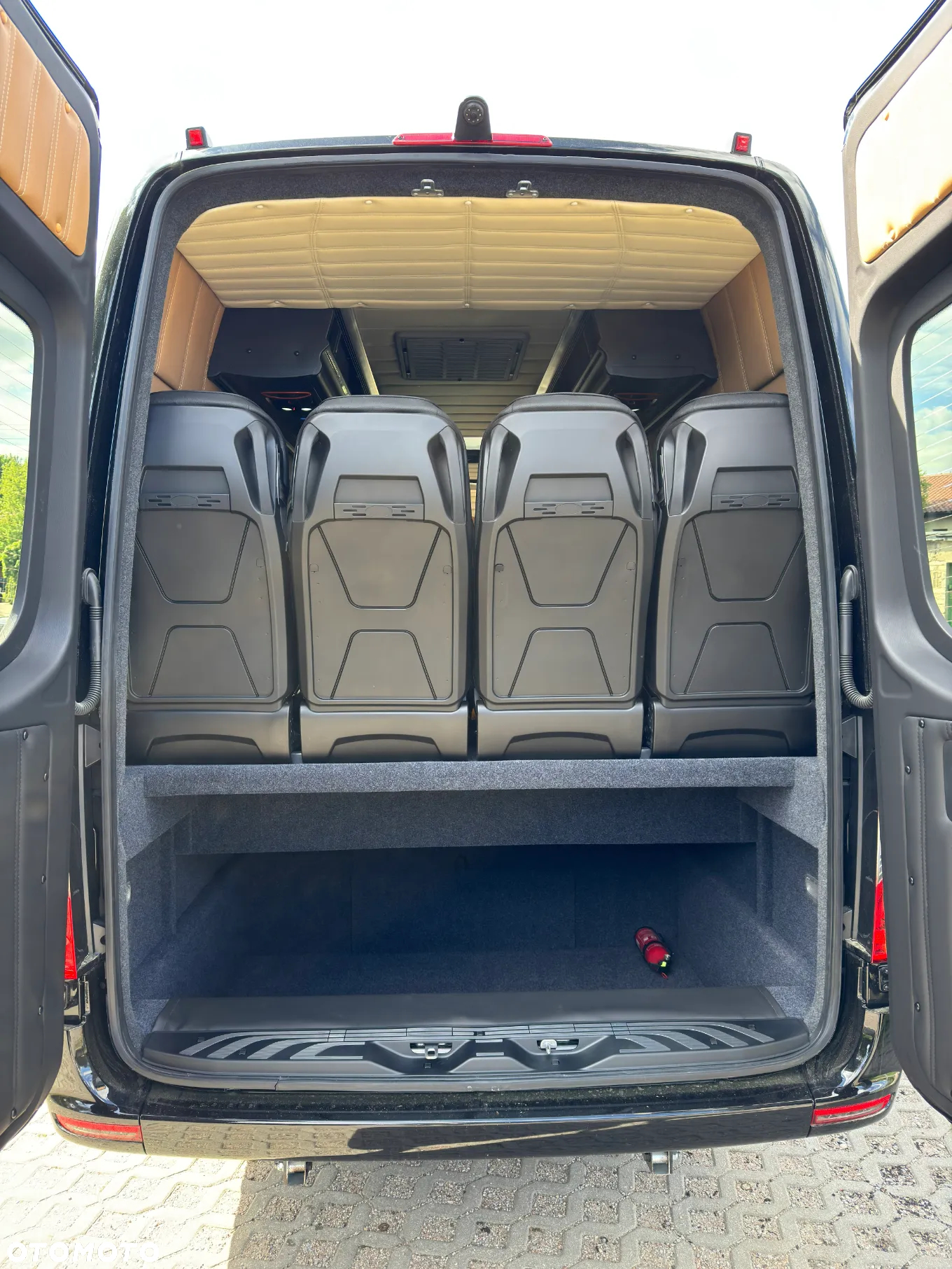Mercedes-Benz Sprinter - 17