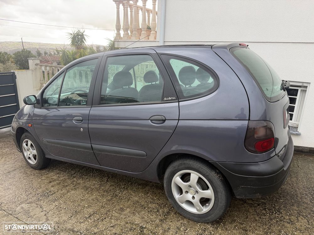 Renault Mégane Scénic 1.6 Symbol - 5