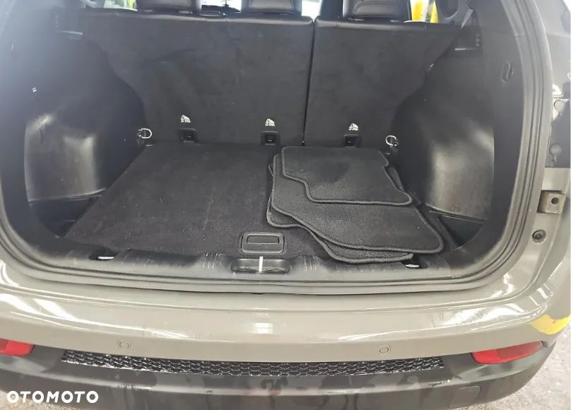 Jeep Compass - 12