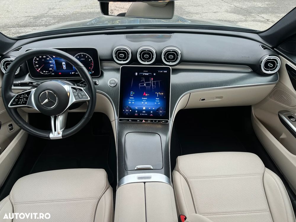 Mercedes-Benz C - 12