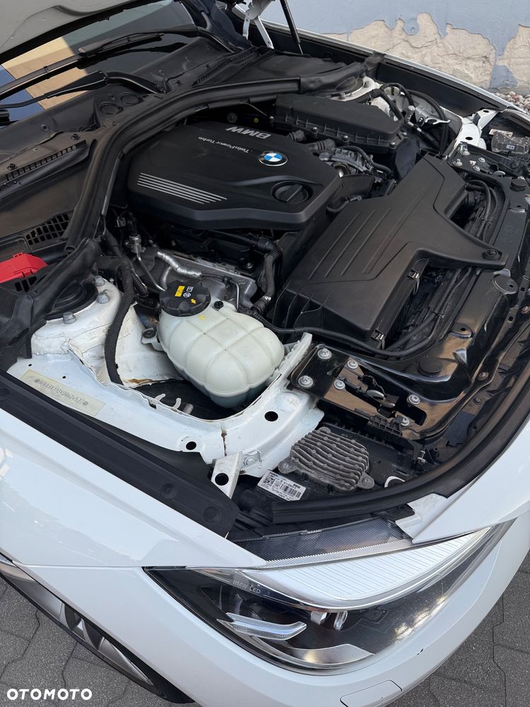 BMW 3GT 318d Sport Line - 40