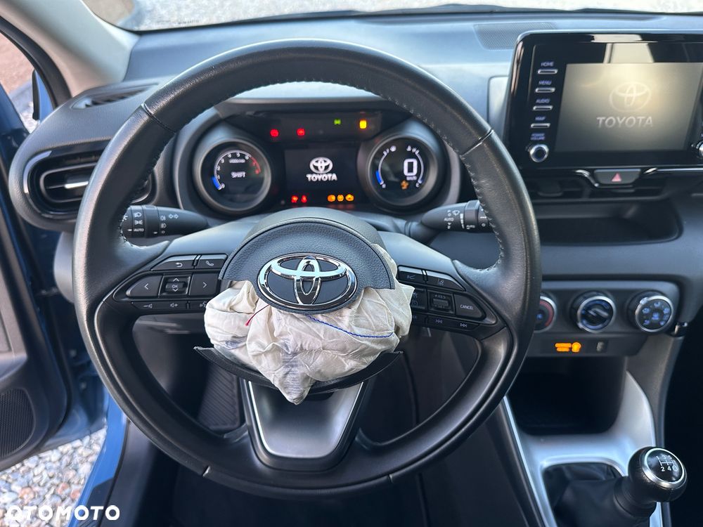 Toyota Yaris 1.0 Premium - 19