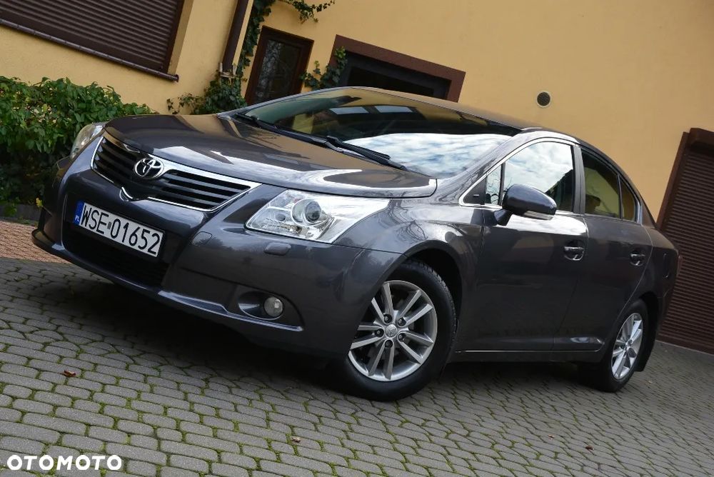 Toyota Avensis 1.8 Sol plus NAVI - 15