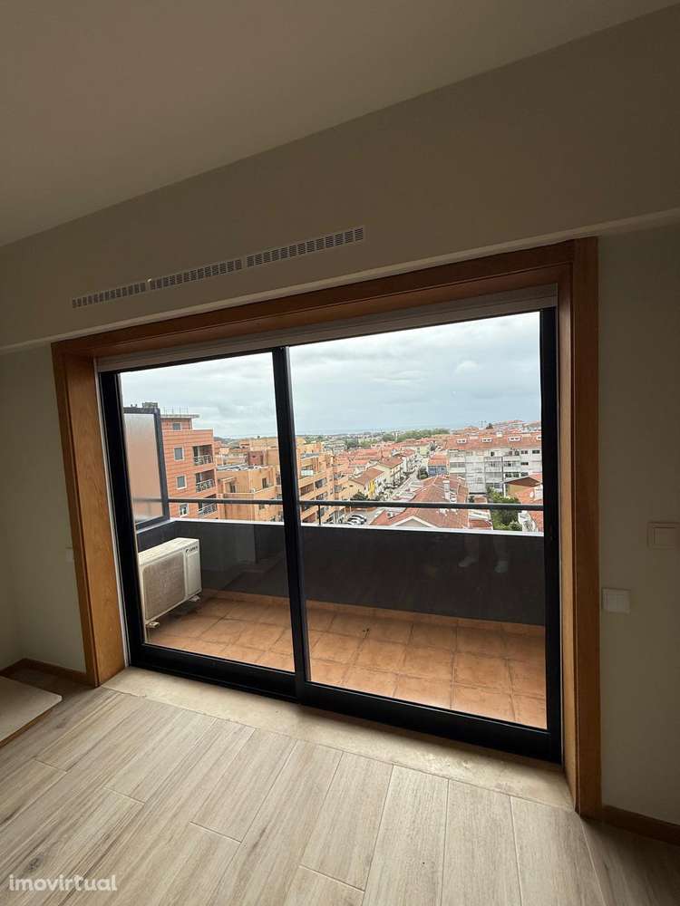 T2+1 situado junto a Santo Ovídio SD/04621/CO - Grande imagem: 2/18