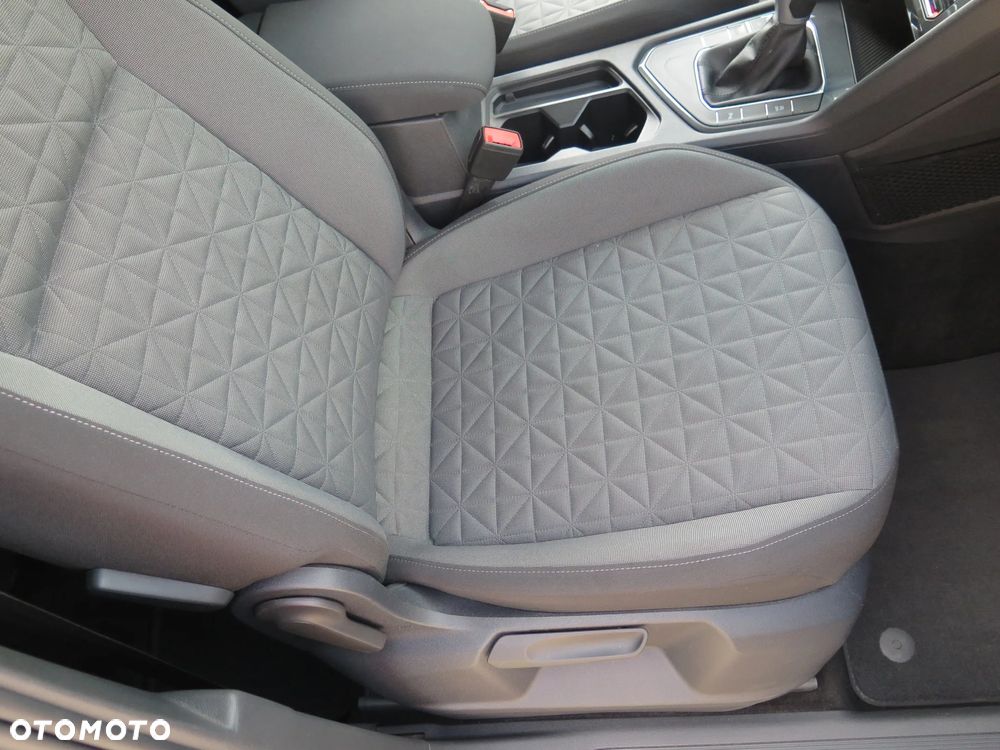 Volkswagen Tiguan - 37