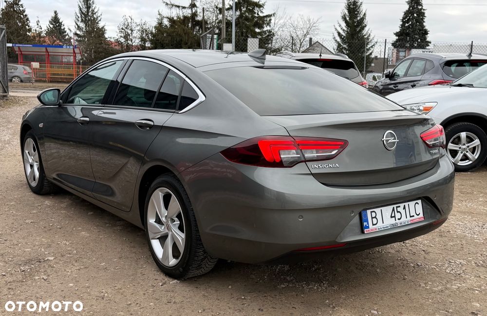 Opel Insignia - 33