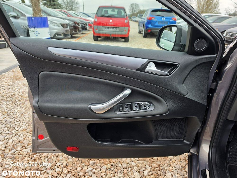 Ford Mondeo 1.6 T Titanium - 24