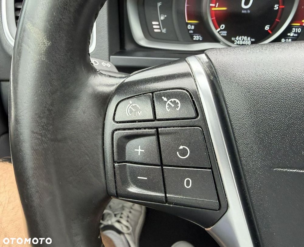 Volvo S60 D3 Drive-E Momentum - 19