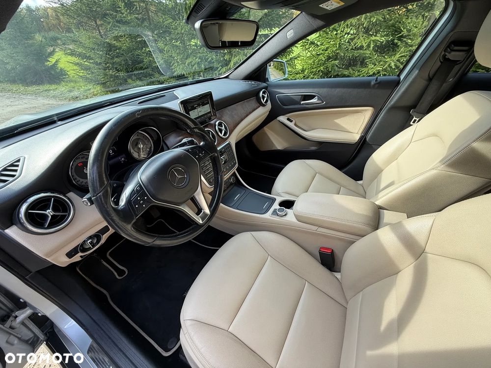 Mercedes-Benz GLA 250 4-Matic - 20