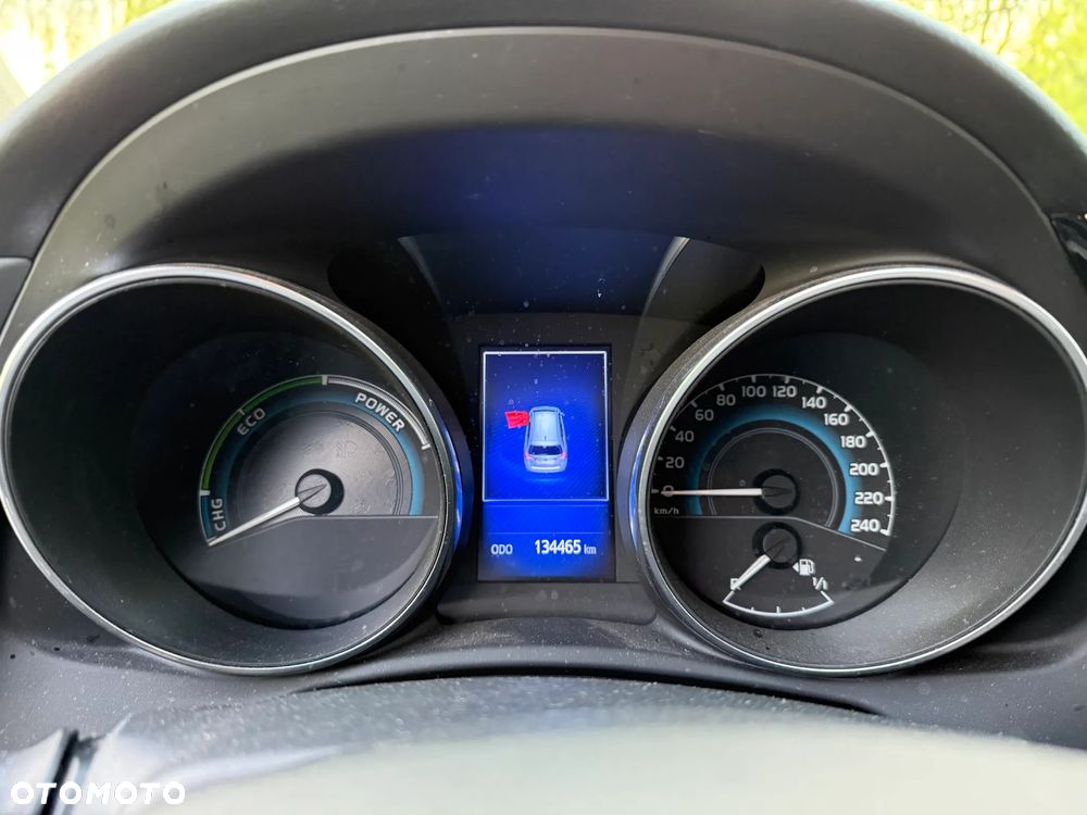 Toyota Auris Hybrid 135 Selection - 12