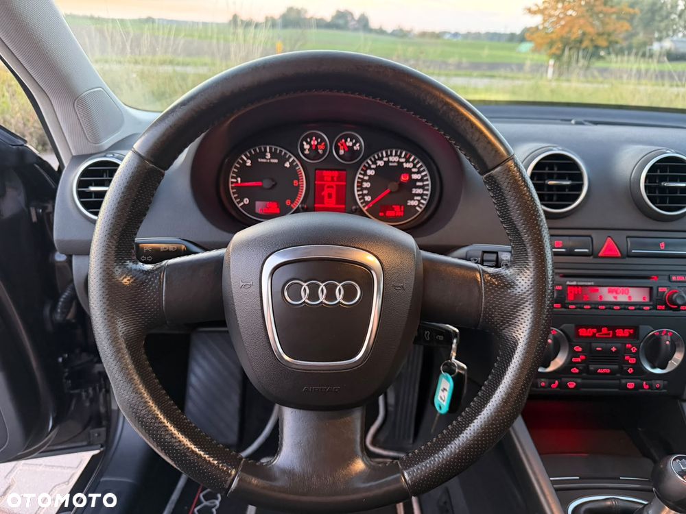 Audi A3 Sportback - 16