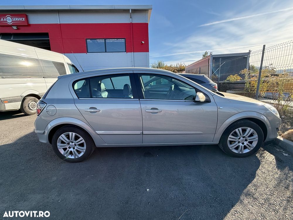 Opel Astra - 9