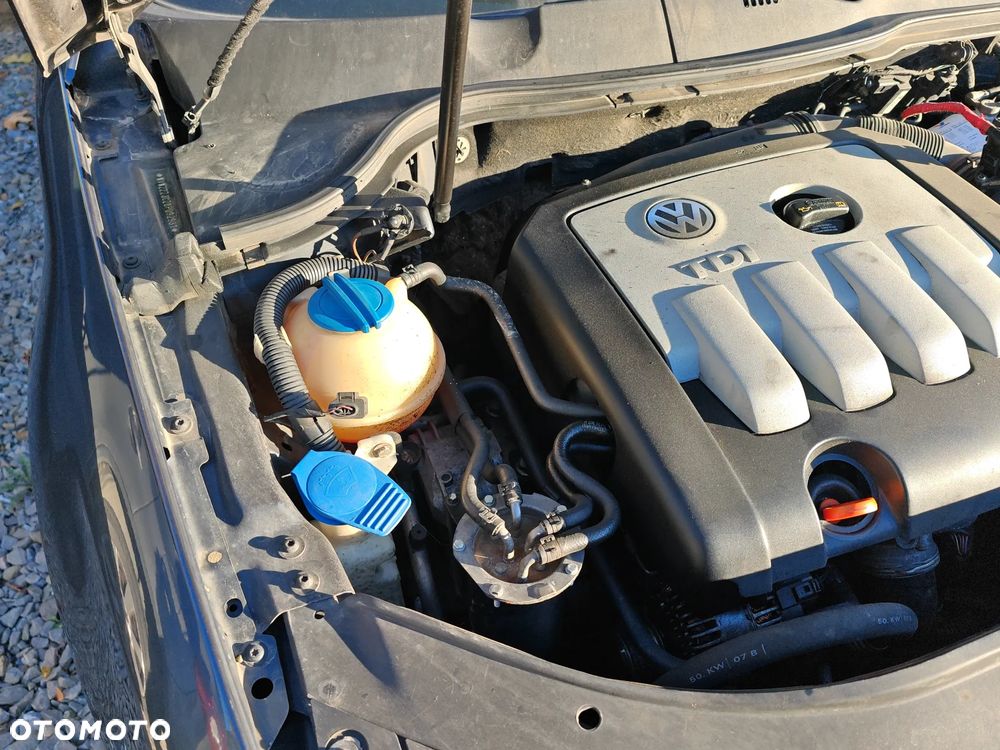Volkswagen Passat - 5