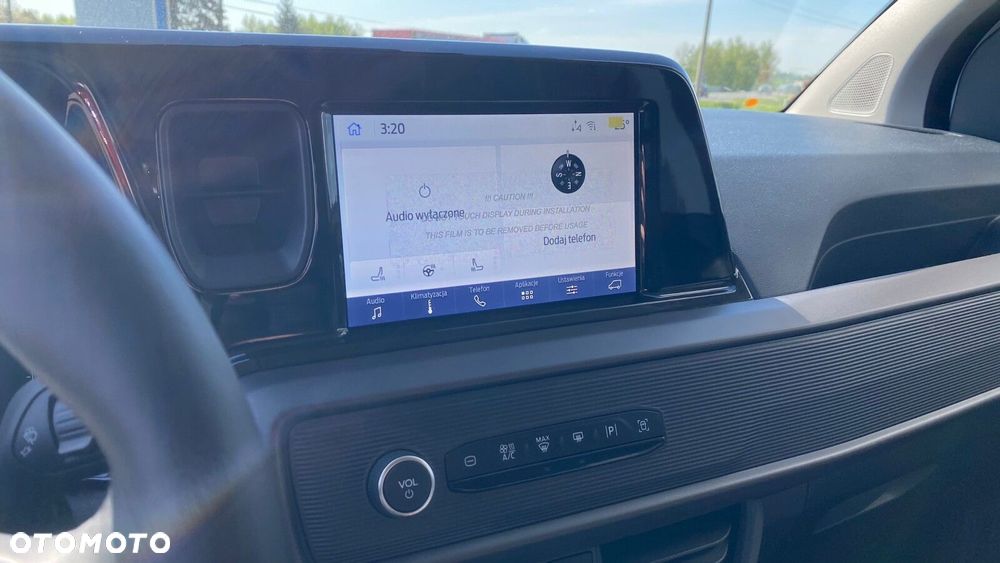 Ford Transit Courier - 21