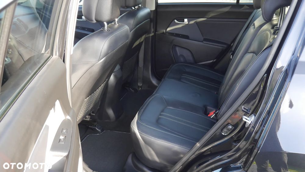 Kia Sportage 2.0 CRDI XL AWD - 10