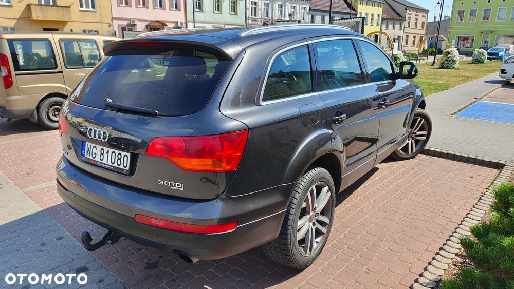 Audi Q7 - 2