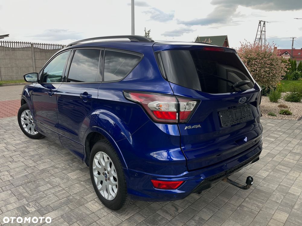 Ford Kuga 2.0 TDCi 2x4 ST-Line - 6