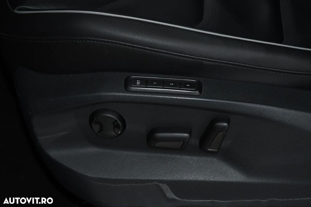 VOLKSWAGEN Tiguan 2018 — imagine 32