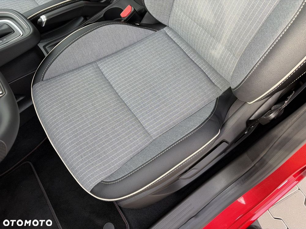 Renault Clio 1.0 TCe Techno X-Tronic - 12