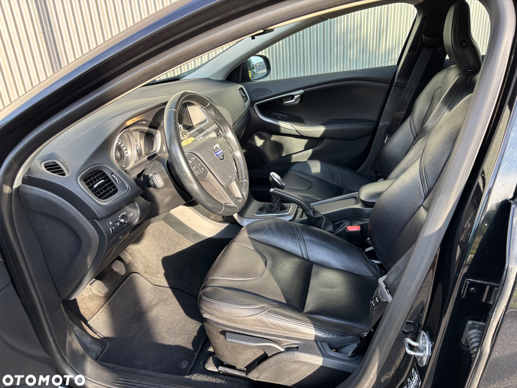 Volvo V40 T3 - 22