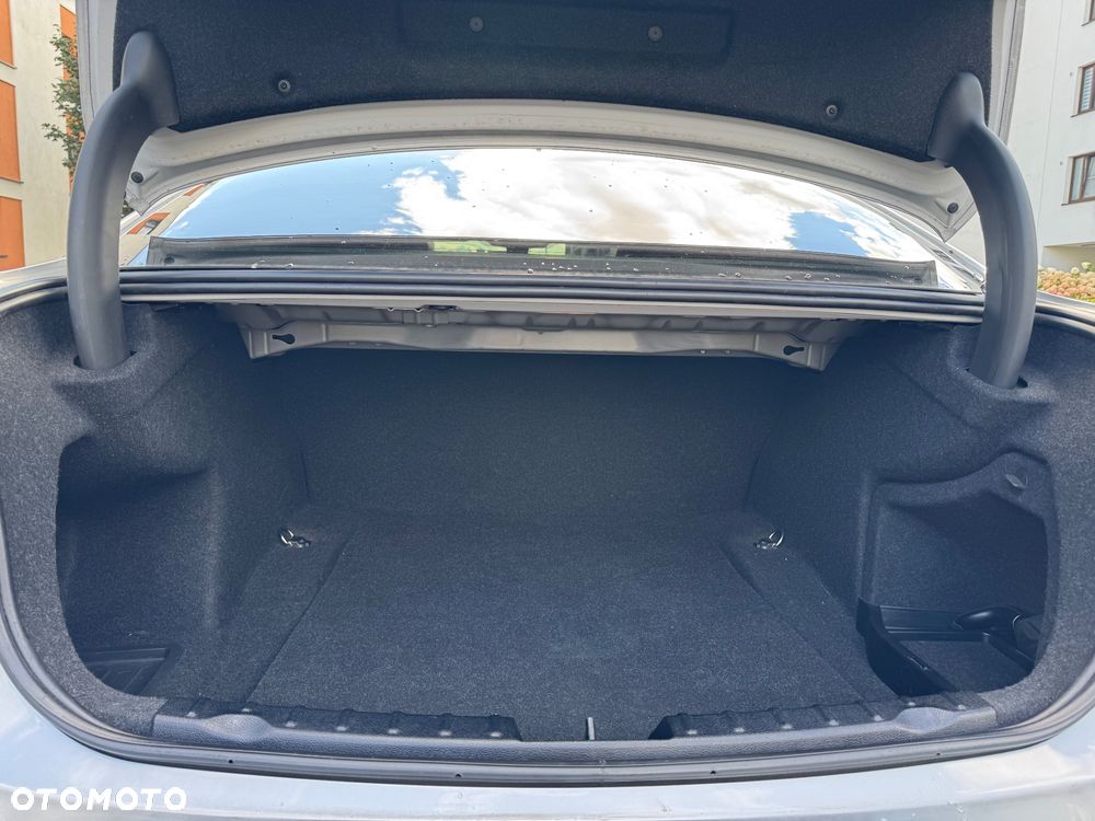 BMW Seria 3 328i Touring xDrive Sport Line - 7