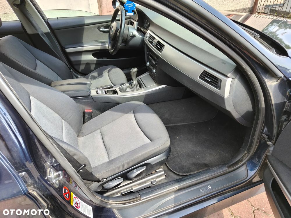 BMW Seria 3 318d - 8