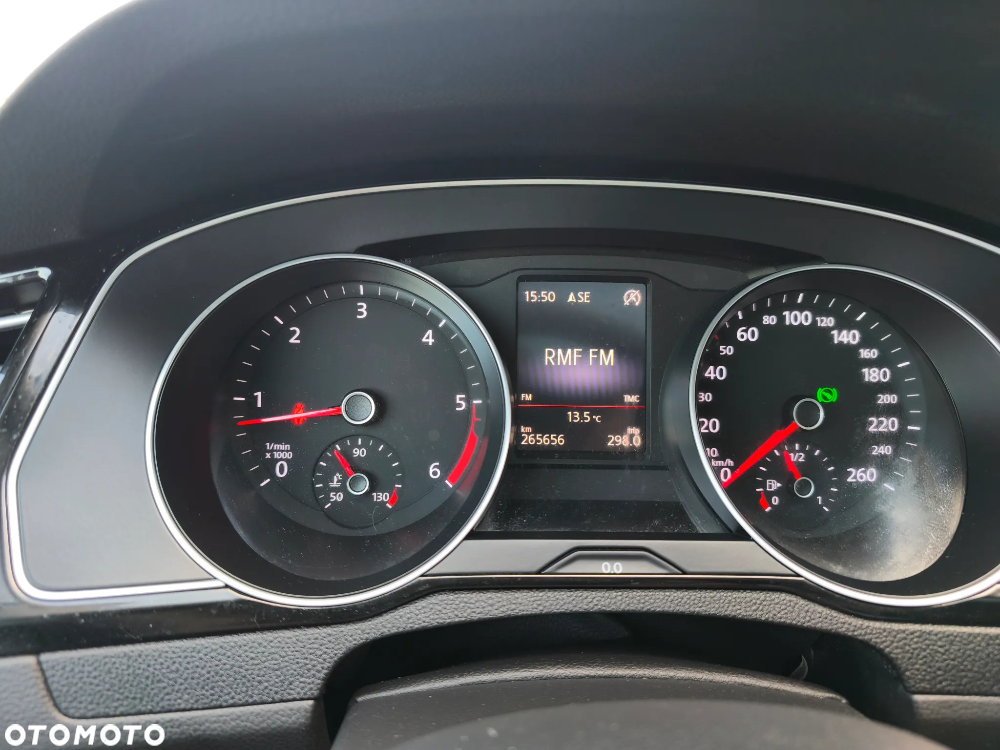 Volkswagen Passat Variant 1.6 TDI (BlueMotion Technology) DSG Comfortline - 10