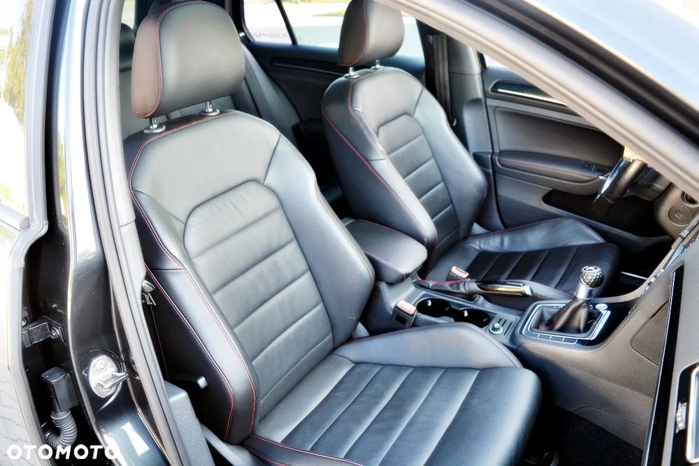 Volkswagen Golf GTI (BlueMotion Technology) Performance - 8