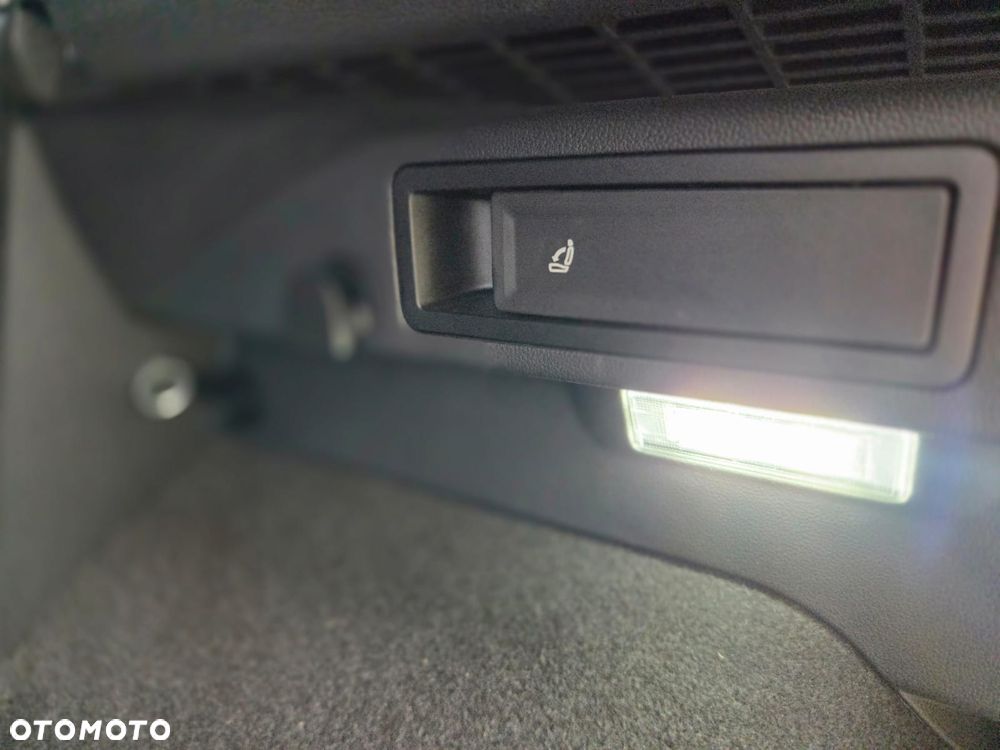 Volkswagen Tiguan 2.0 TDI SCR Elegance DSG - 8