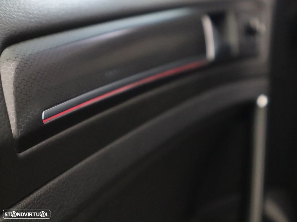VW Golf 2.0 TSI GTI DSG Performance - 19