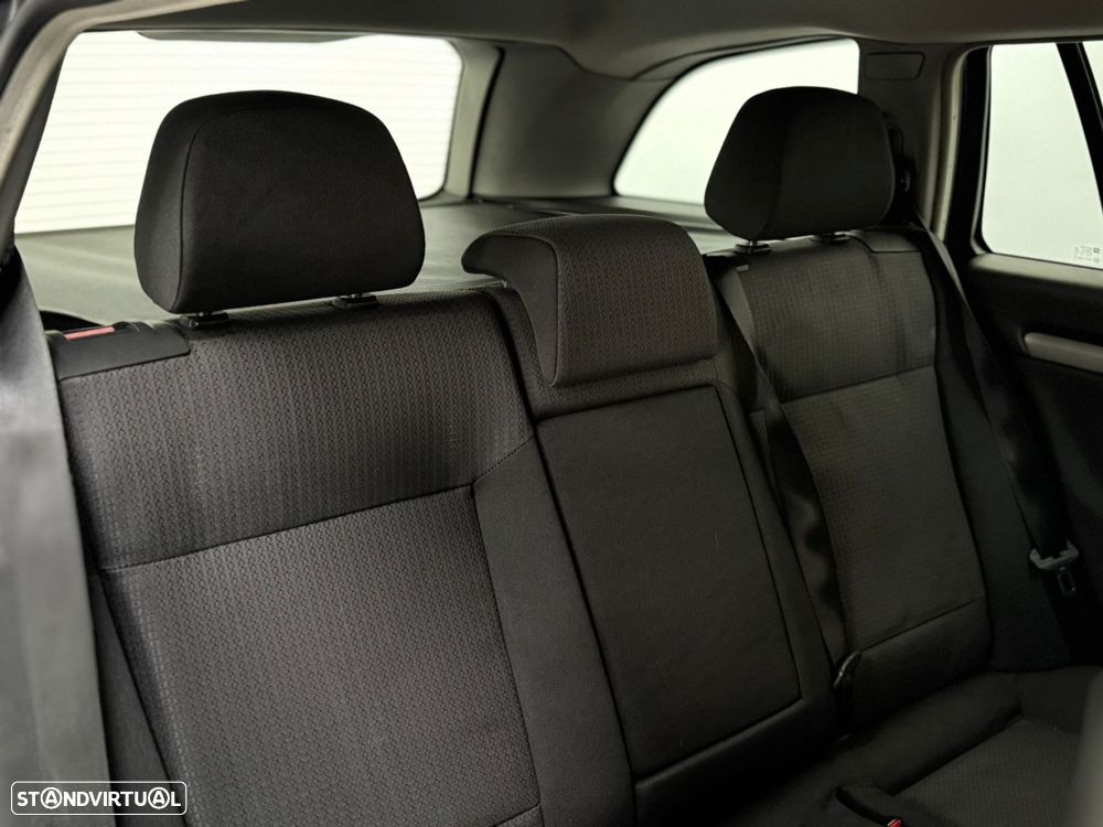 Opel Vectra Caravan 1.9 CDTi Executive - 17