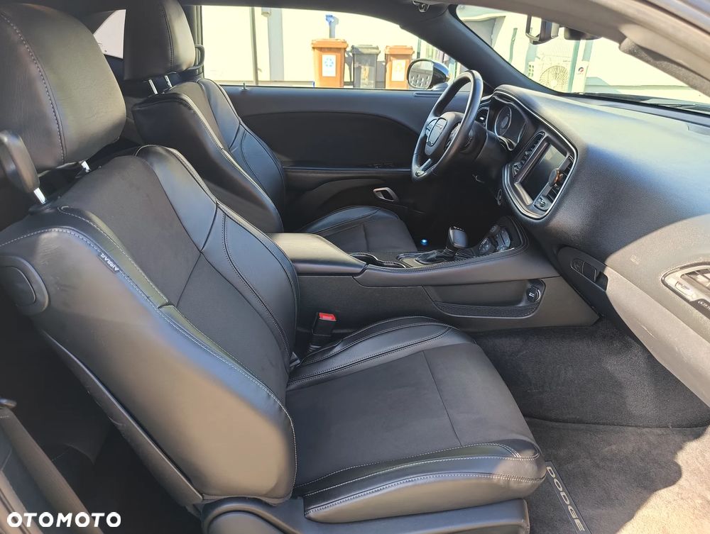 Dodge Challenger Automatik R/T Plus Classic - 35