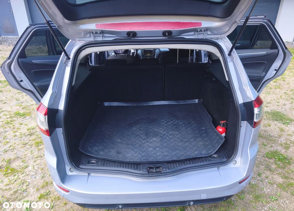 Ford Mondeo 2.0 TDCi Titanium - 17
