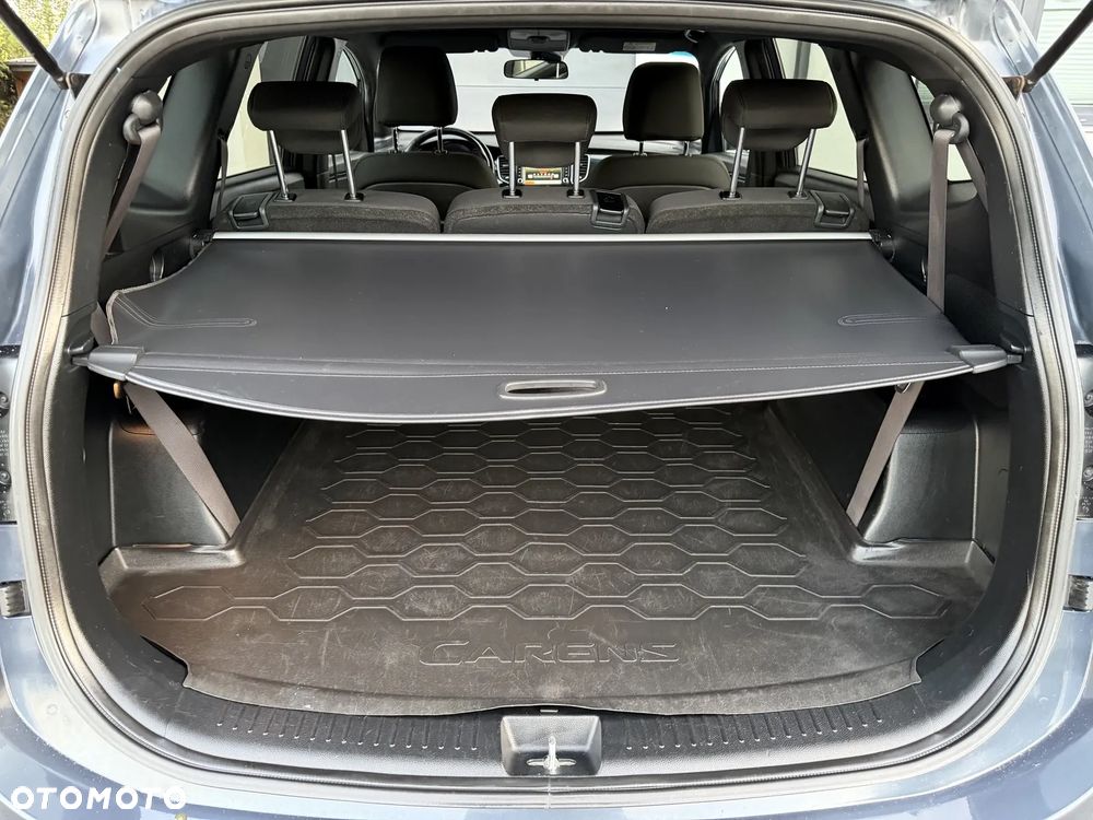 Kia Carens 1.6 GDI L 7os - 32