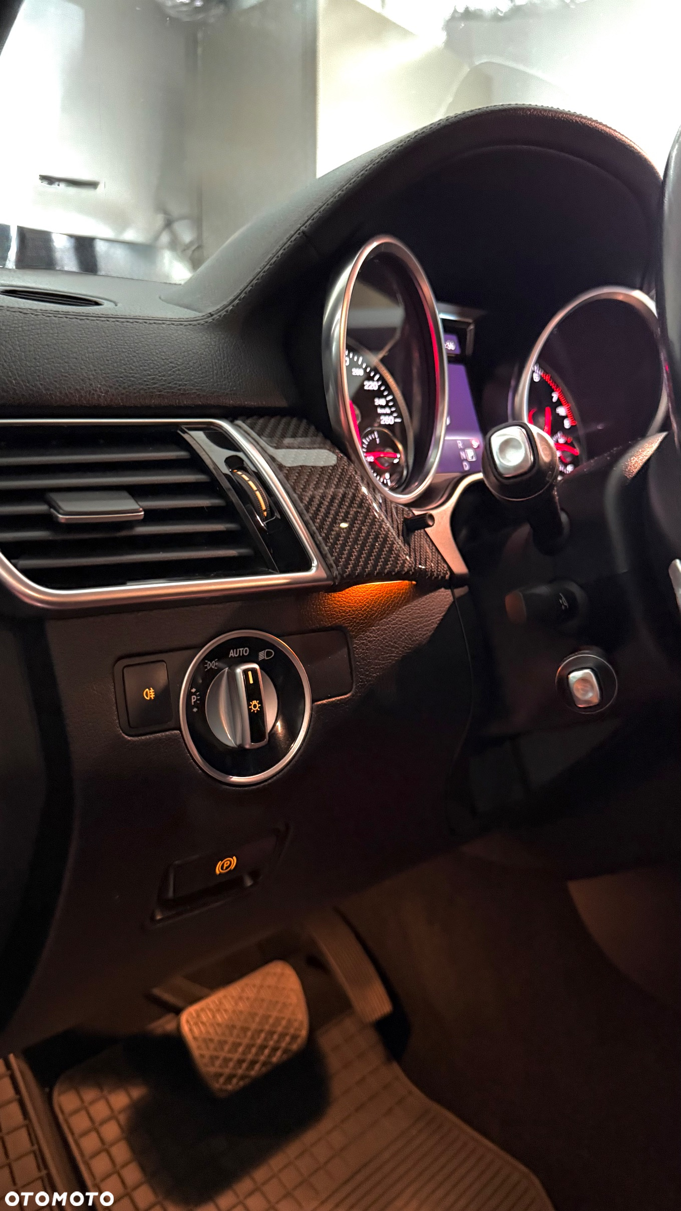 Mercedes-Benz GLE 400 4-Matic 9G-TRONIC - 26
