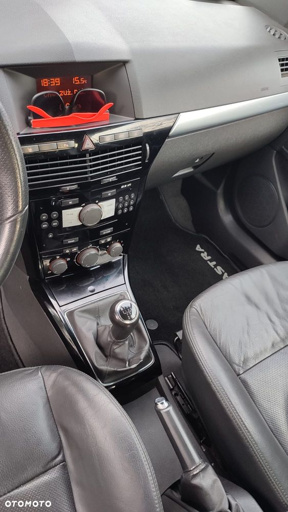 Opel Astra 1.9 CDTI Cosmo - 5