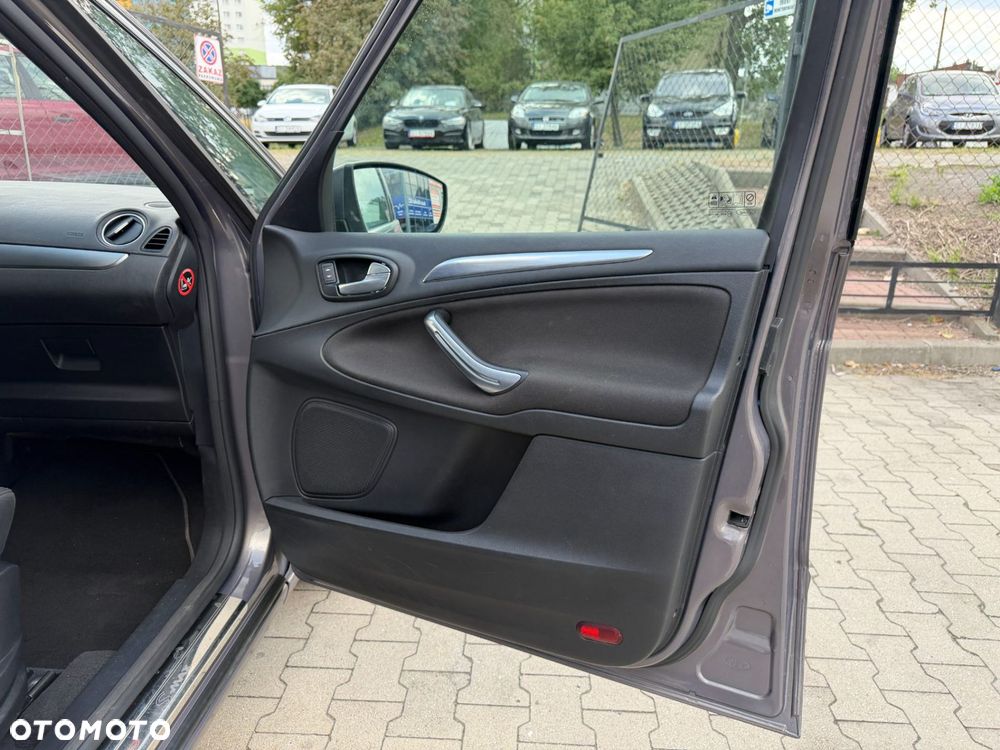 Ford S-Max 2.0 TDCi Titanium - 22
