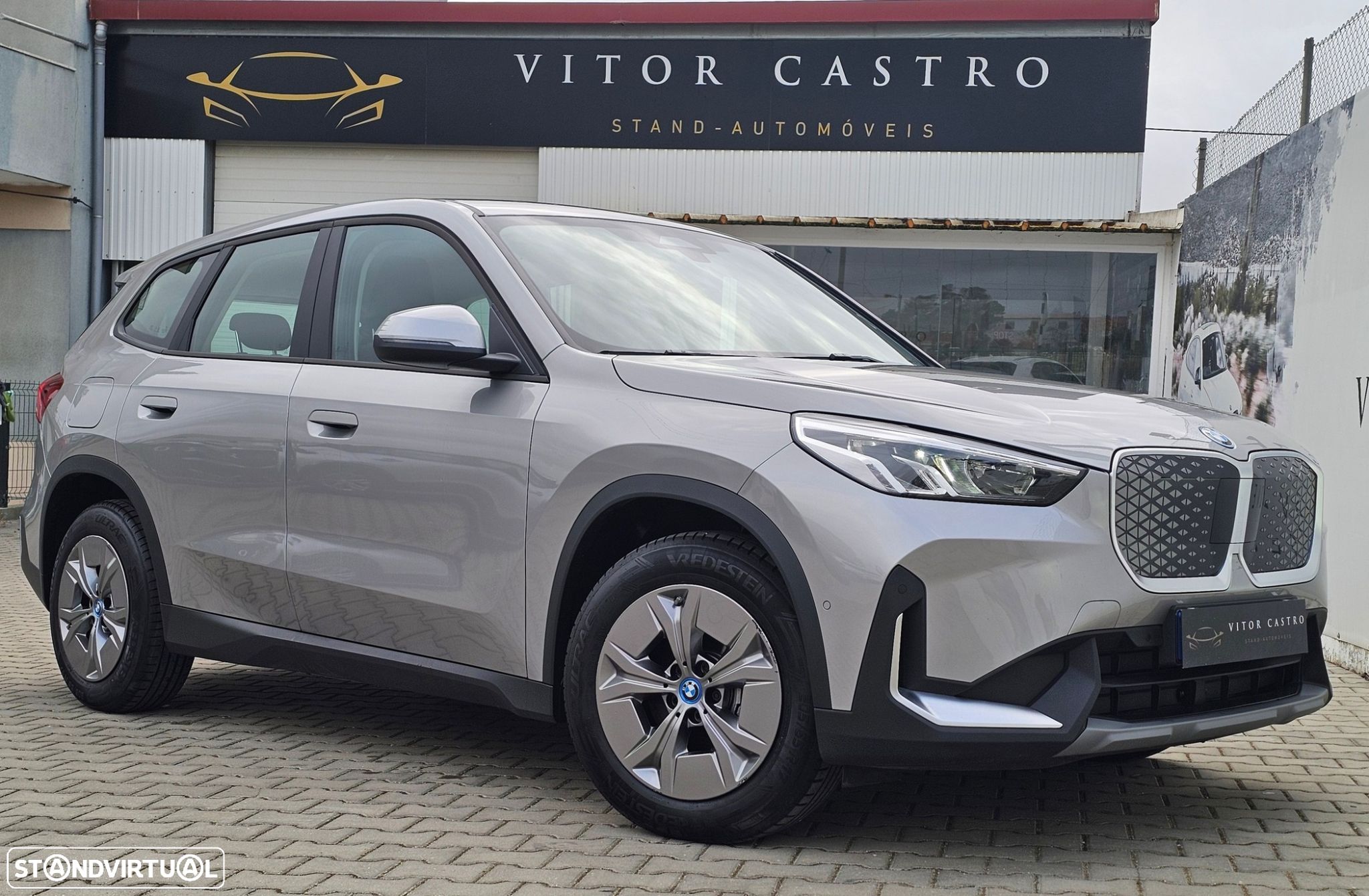 BMW iX1 eDrive20 - 1