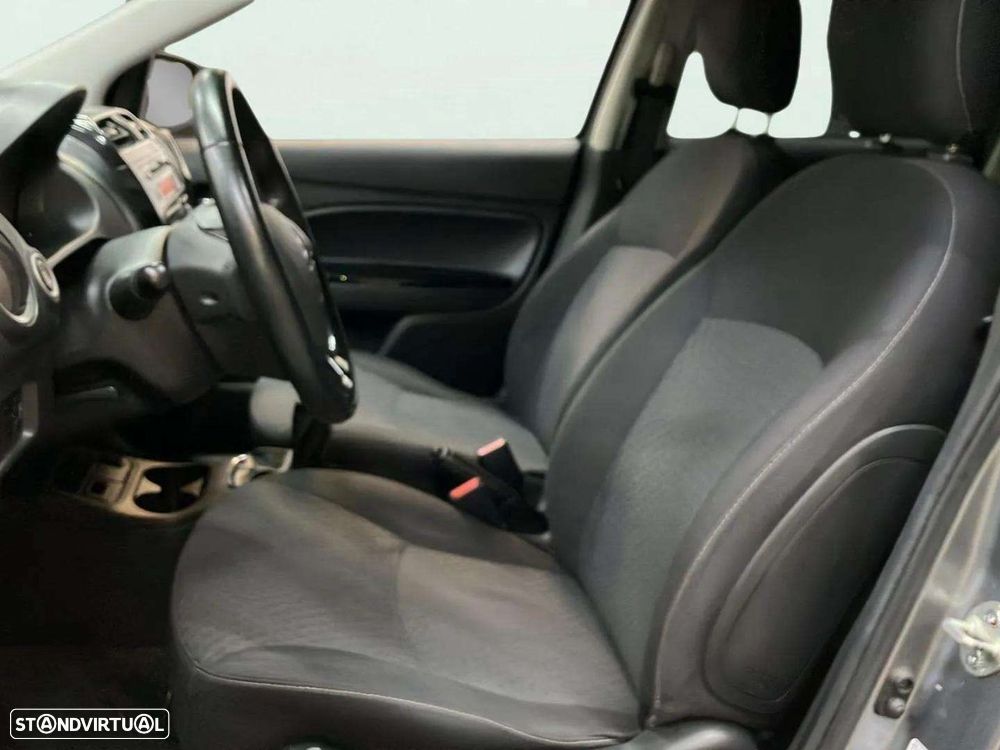 Mitsubishi Space Star 1.2 Intense - 13