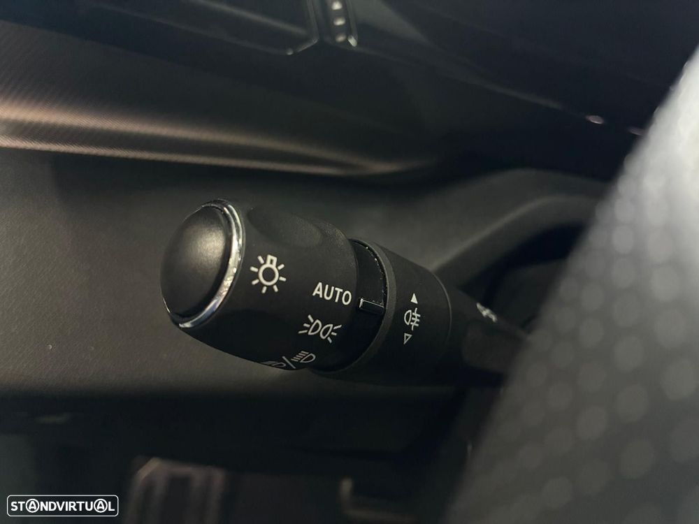 Peugeot 308 1.5 BlueHDi GT EAT8 - 18