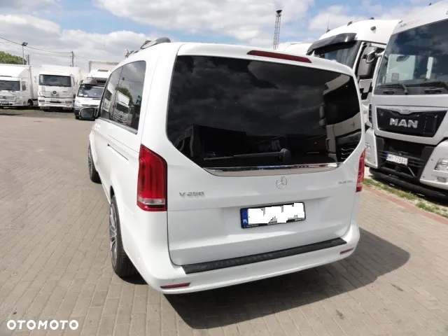 Mercedes-Benz Klasa V 250 (BlueTEC) d Avantgarde 7G-Tronic - 8