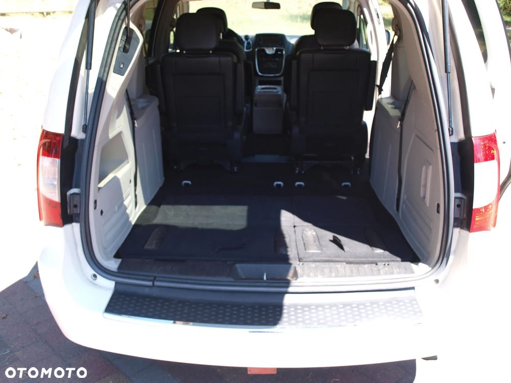 Chrysler Town & Country 3.6 Touring - 11
