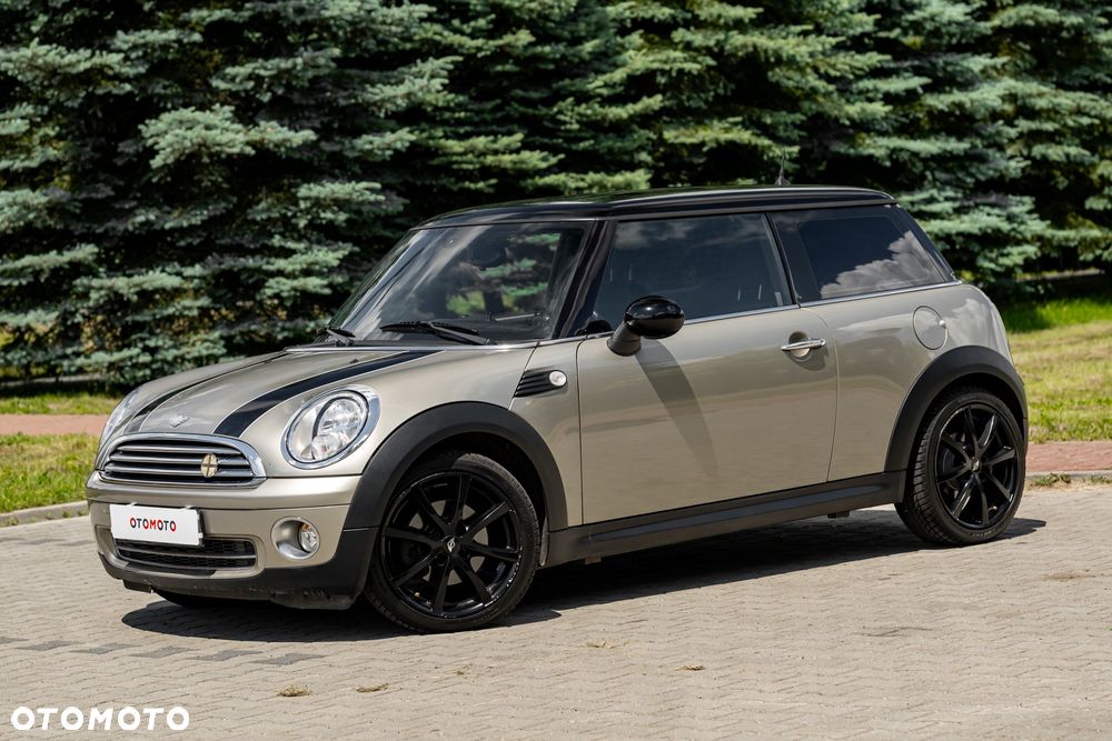 MINI Cooper 50 Camden - 2