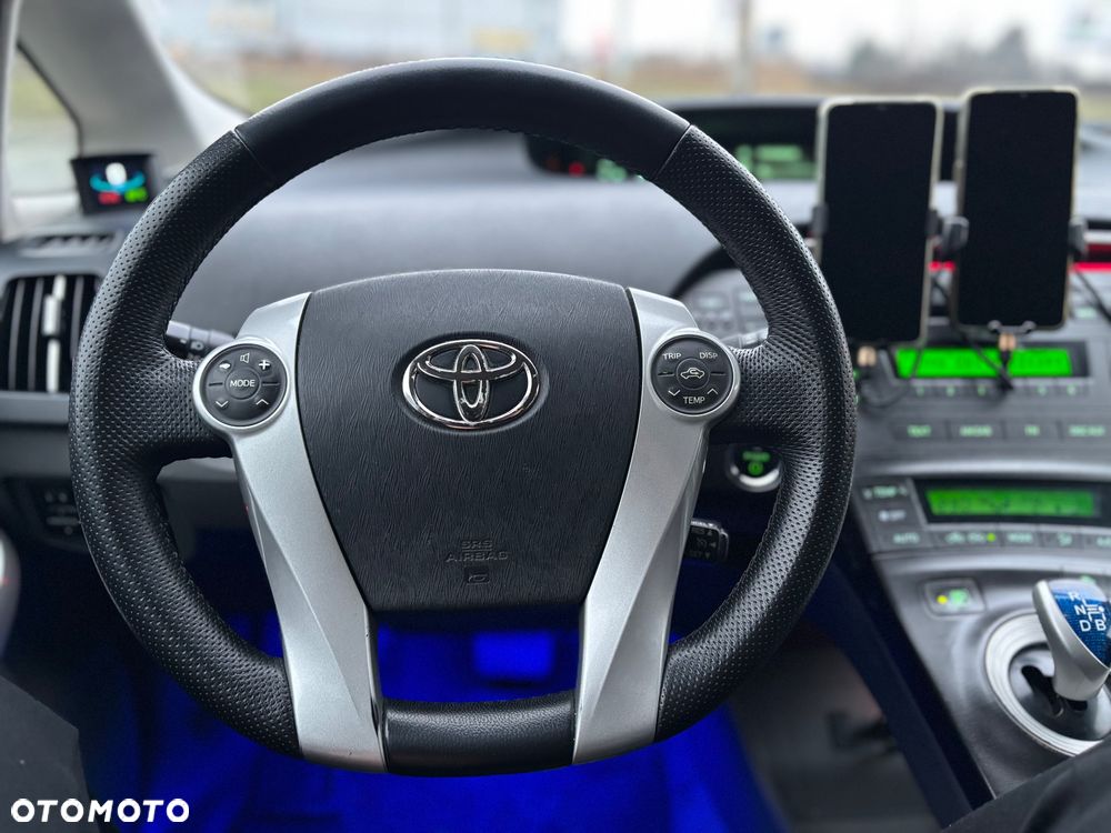 Toyota Prius (Hybrid) Comfort - 10